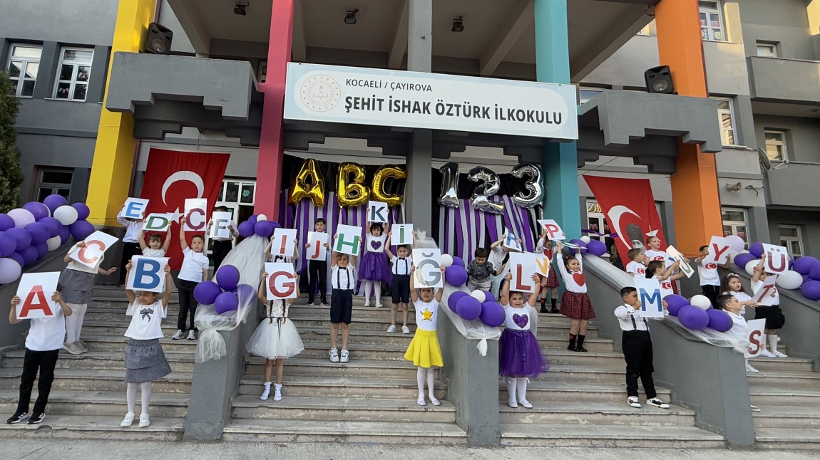 1. SINIF ÖĞRENCİLERİMİZDEN YIL SONU ŞENLİĞİ
